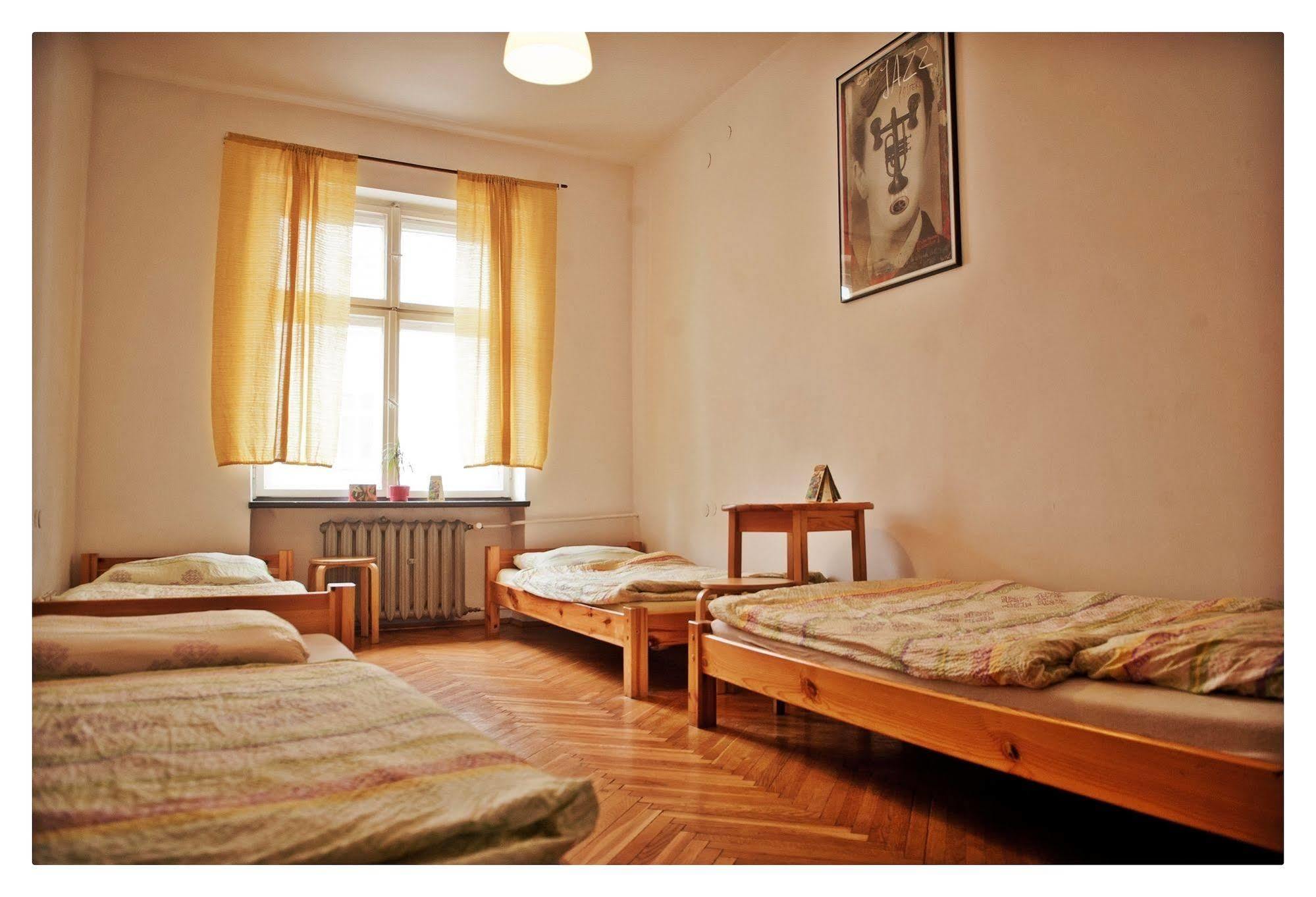 Hostel Bemma - Ozonowane Pokoje 브로츠와프 외부 사진